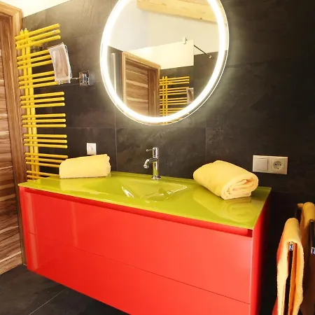 شاليه Modern Chalet In With Jacuzzi