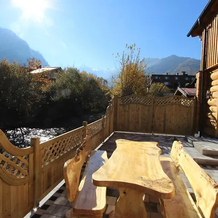 Modern Chalet In With Jacuzzi شاليه