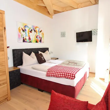شاليه Modern Chalet In With Jacuzzi كابرون